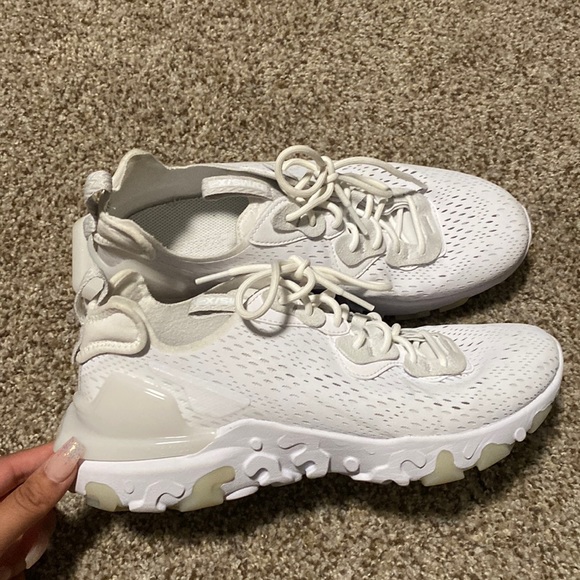 nike sneakers - Picture 2 of 5